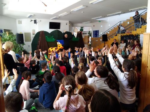 Öreglak 2025.10.08. Grimask 4141.