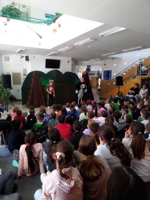 Öreglak 2025.10.08. Grimask 4142.